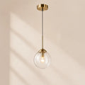 Klare Glaskugel-Pendelleuchte mit E27-Fassung und Metall-Detail