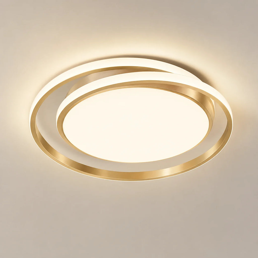 Moderne LED-Deckenleuchte mit goldfarbenem Ringdesign